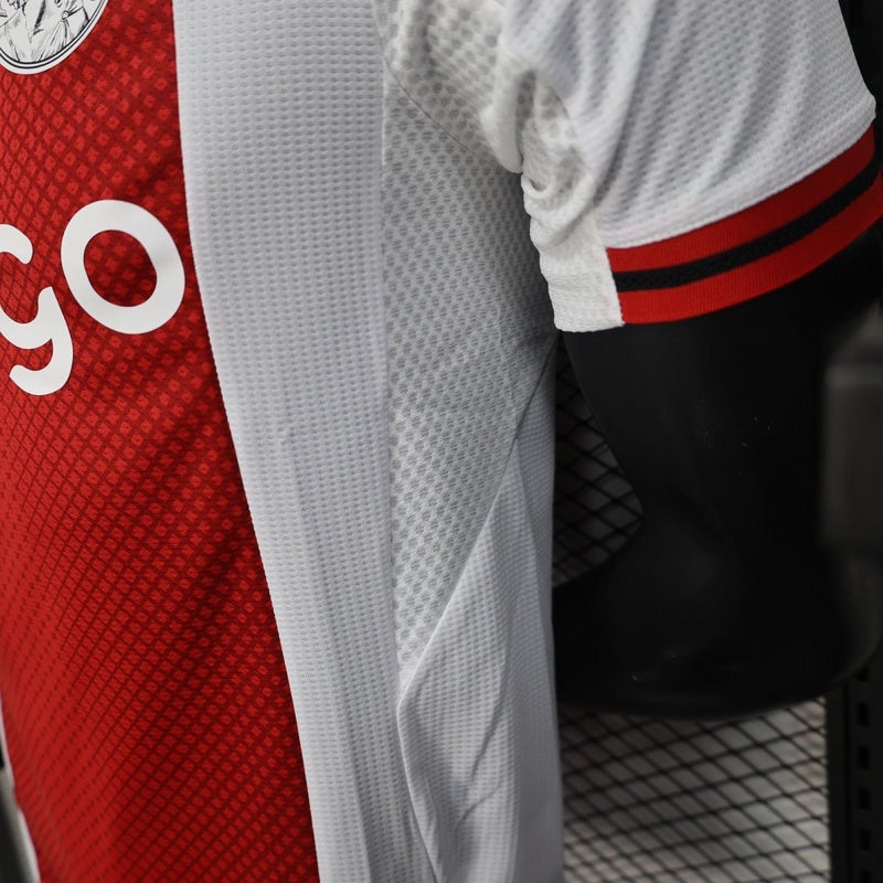 AJAX LOCAL 25/26
