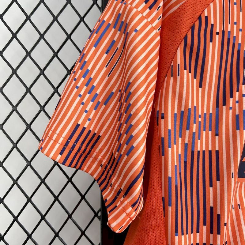 UNIVERSIDAD DE CHILE VISITANTE 25/26