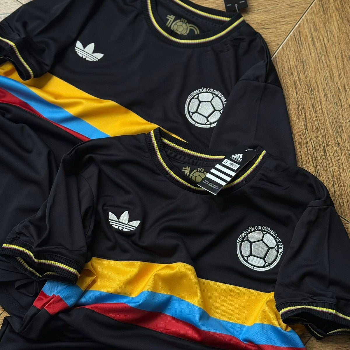 COLOMBIA 100 AÑOS NEGRA 2024