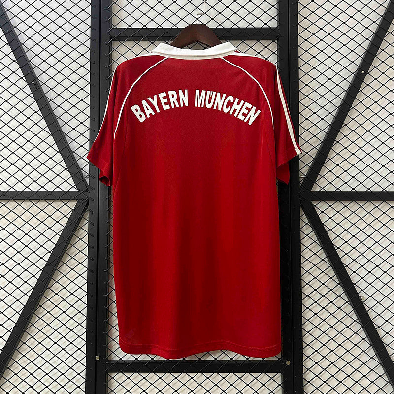 BAYERN MUNICH RETRO LOCAL 05/06