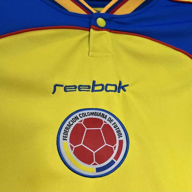 COLOMBIA RETRO 2001